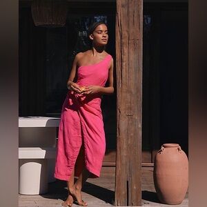 Free People •L• endless summer at leisure midi dress in pink • one shoulder wrap
